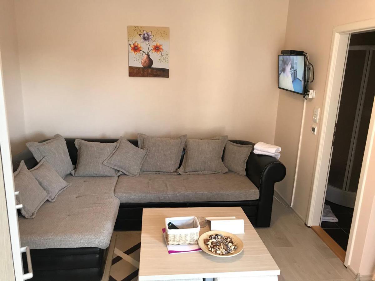 Kopaonik Apartmani U Kraljevim Cardacima , Car 27 I 6-13 Exterior photo